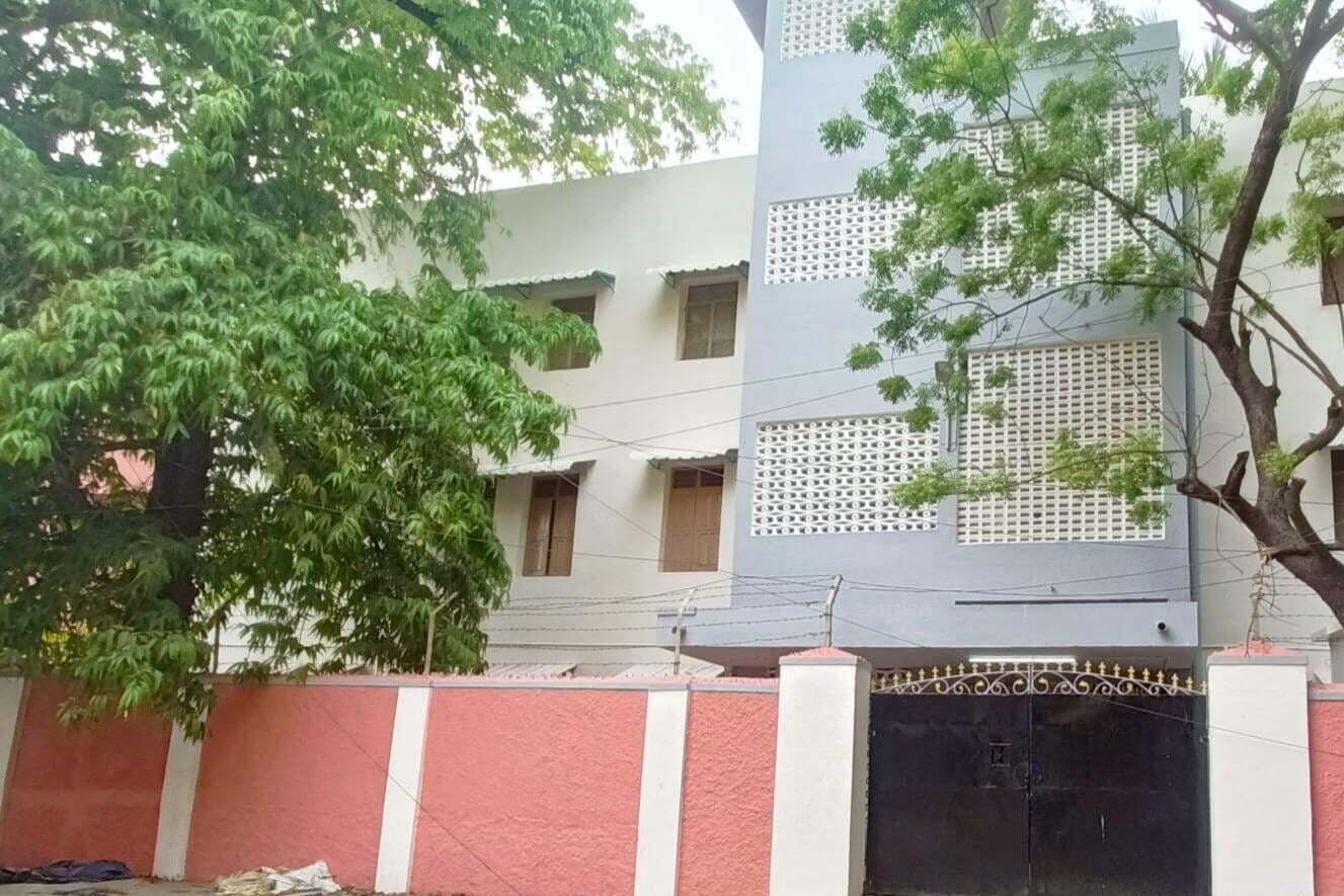 Adyar Thozhi Hostel building exterior
